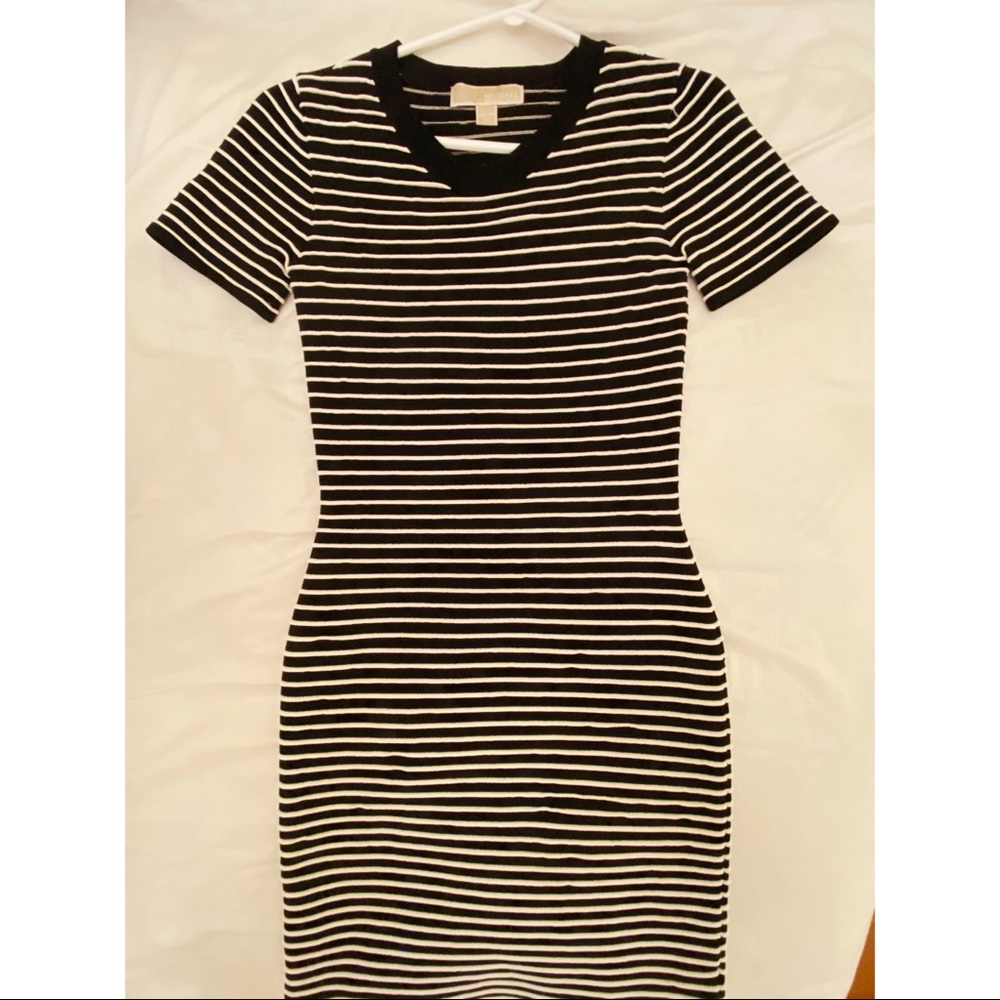 Michael Kors - XS tight fitted black & white dress.